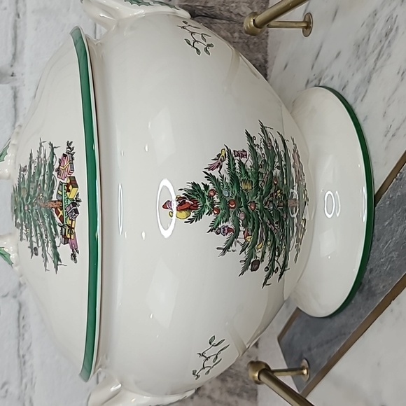 Spode Christmas Tree Ceramic Soup Tureen - Picture 8 of 17